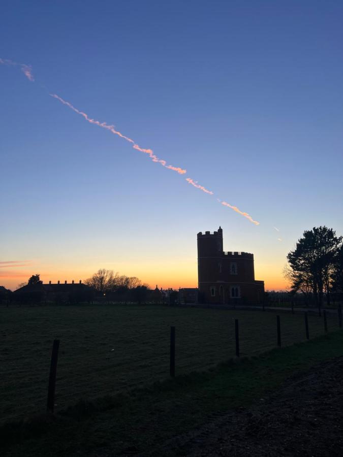 South Lodge, St Osyth Priory Saint Osyth Екстериор снимка